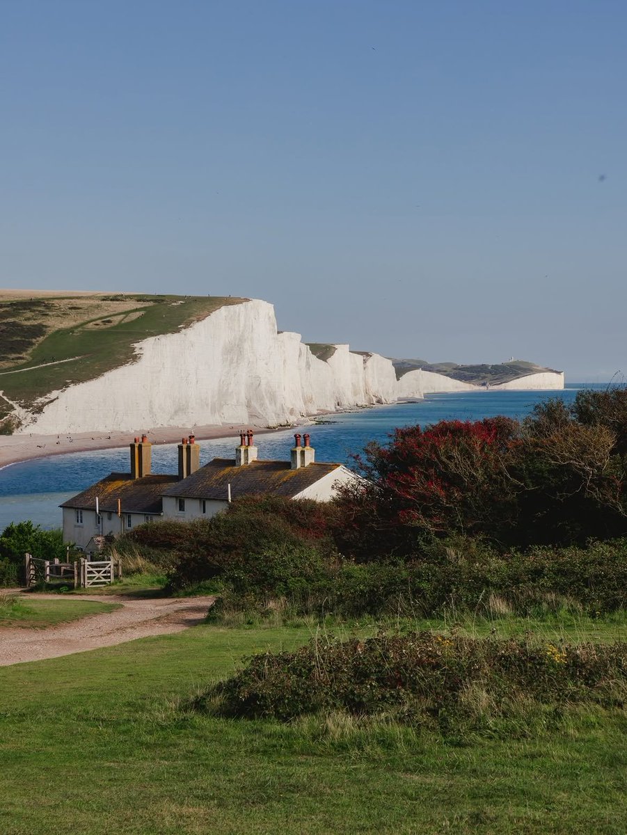 purelivn's tweet photo. Seven Sisters Cliffs https://t.co/UygWCRrvPV