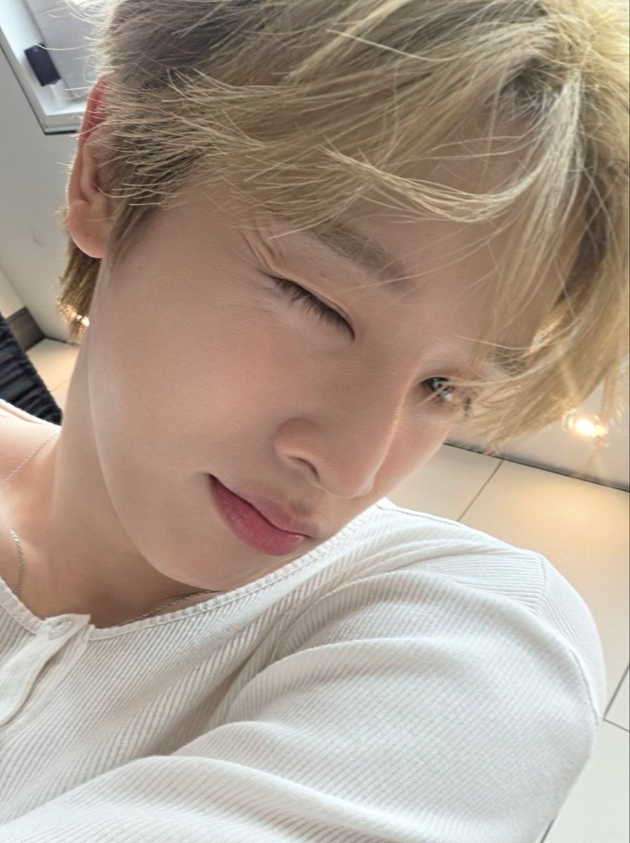 blessmebape's tweet photo. T__________T https://t.co/ckJOzYynsH