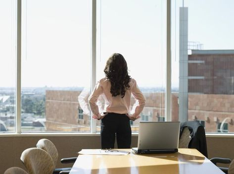 econgirldaily's tweet photo. i am qualified for the career i want https://t.co/Tgztp3hLA8
