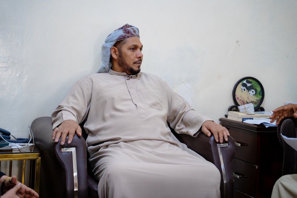 AlthqlyM's tweet photo. محافظ سقطرى يناقش مع اللجنة التحضيرية نتائج نزولاتها الميدانية إلى مراكز المحافظة

https://t.co/ZB0BCyWKRX https://t.co/nICXwzfsMg