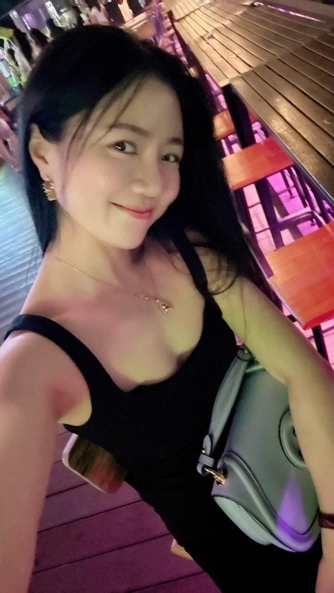TianYingLife's tweet photo. 明天又要上班了；

牛马的日子再次开启；

趁着还有点活力，���来浪一会！😂😂 https://t.co/SPVszE5wYl