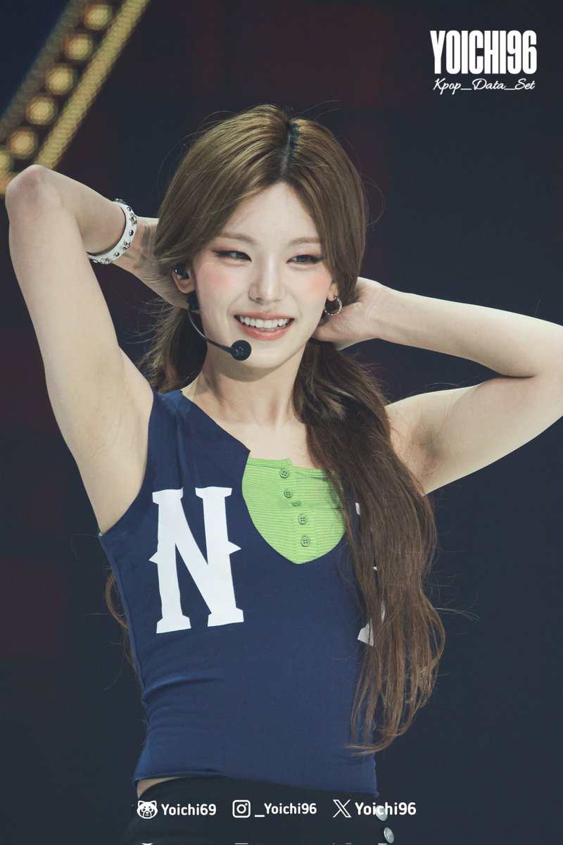 kpop_data_set's tweet photo. 260808 Yeji at Itzy 5th Fan Meeting

#YEJI #예지 #ITZY #있지 https://t.co/L8siB78l0V