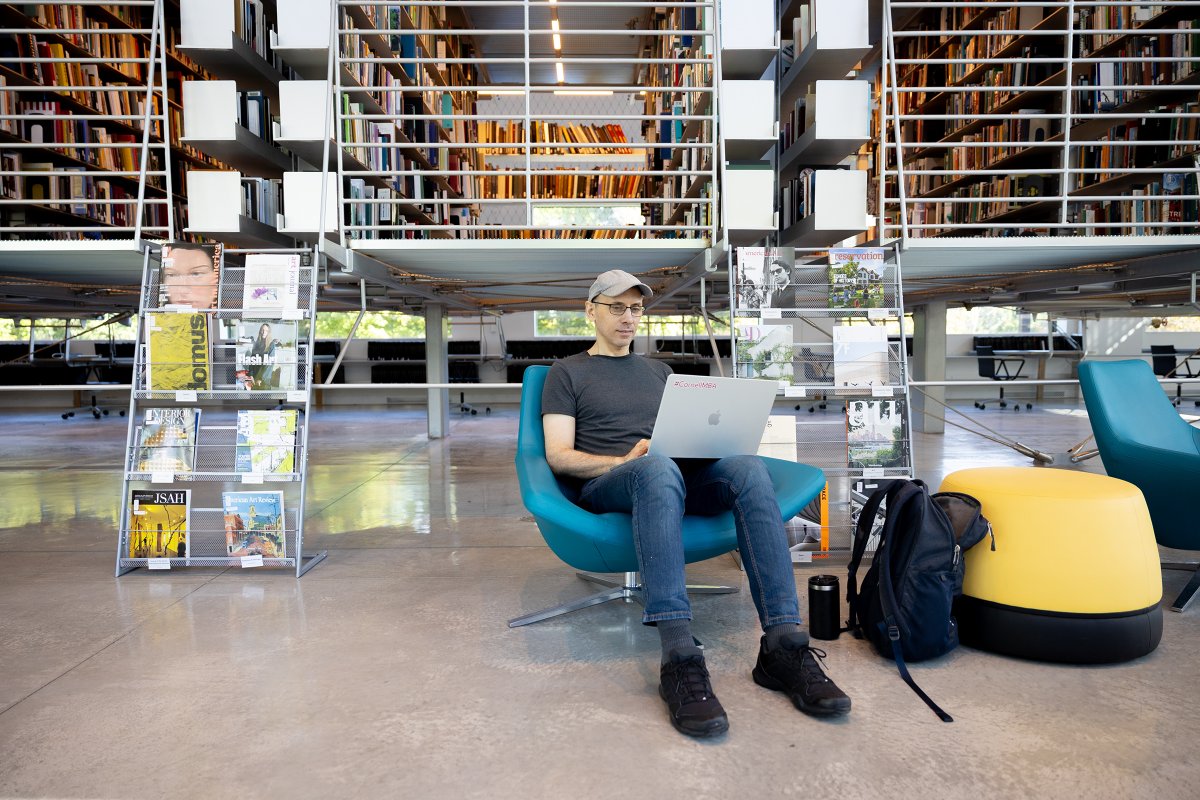 Cornell's tweet photo. Cornell, where the entire university feels like it was built for book lovers. 📚 (We have over a dozen libraries to prove it.)

@Cornell_Library https://t.co/lVPykoHkn2