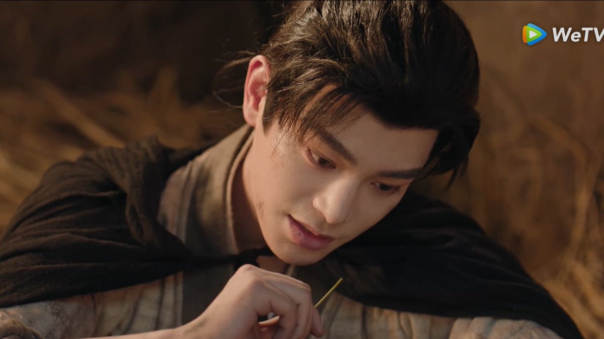 muziqis's tweet photo. wow guys i cant believe he looks like that #theroadtosplendor https://t.co/eugNnyvQBb
