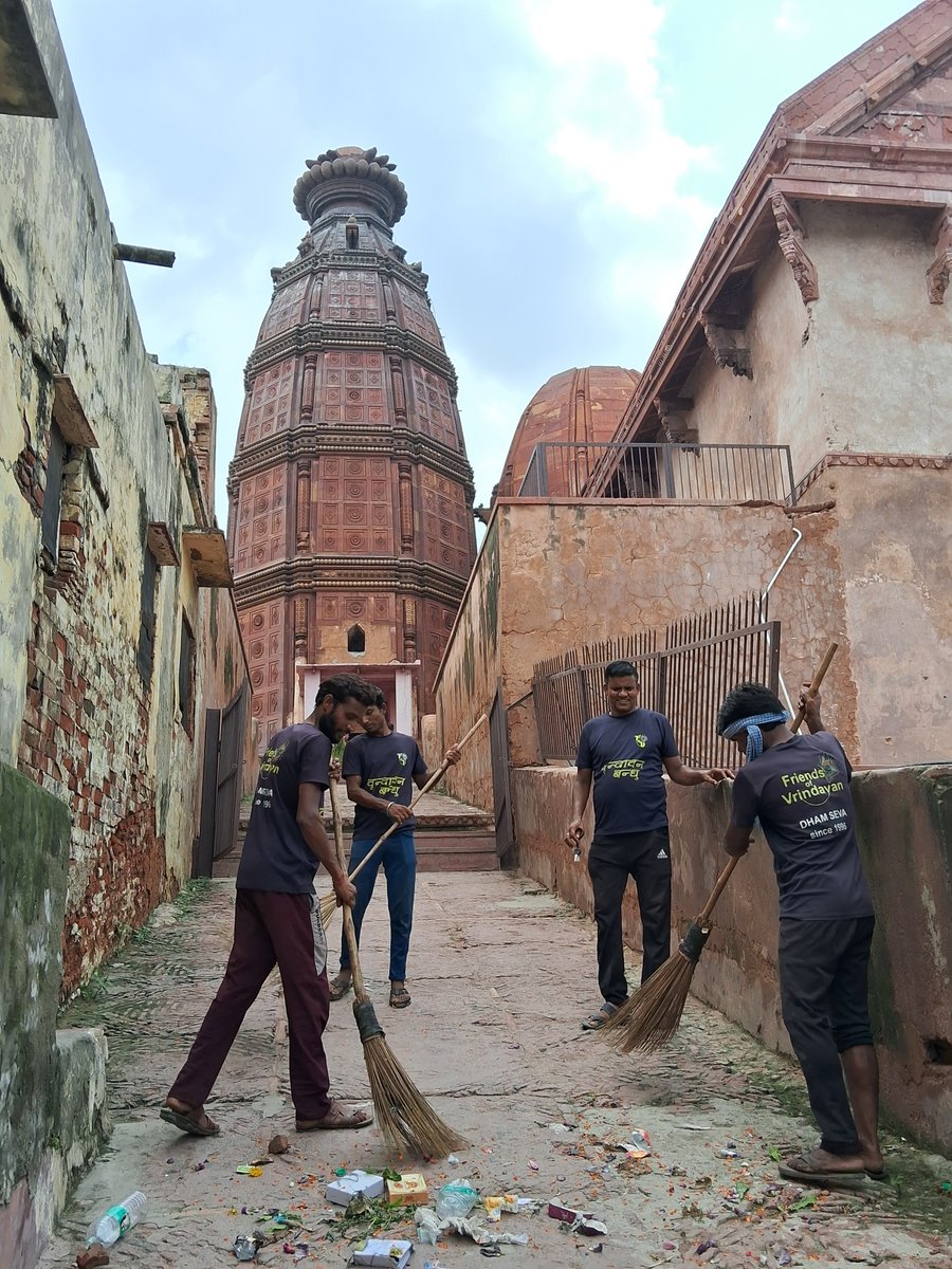 FVrindavan's tweet photo. Friends of Vrindavan undertook a cleanliness drive at the ancient Madan Mohan Temple, helping restore dignity and cleanliness to one of Vrindavan’s precious heritage monuments. https://t.co/gswYj6XrG4