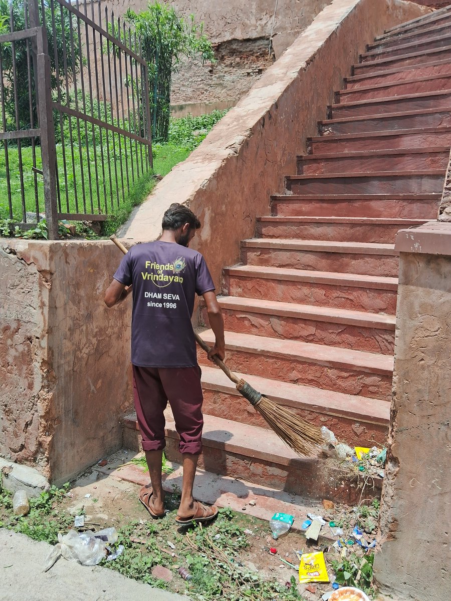 FVrindavan's tweet photo. Friends of Vrindavan undertook a cleanliness drive at the ancient Madan Mohan Temple, helping restore dignity and cleanliness to one of Vrindavan’s precious heritage monuments. https://t.co/gswYj6XrG4