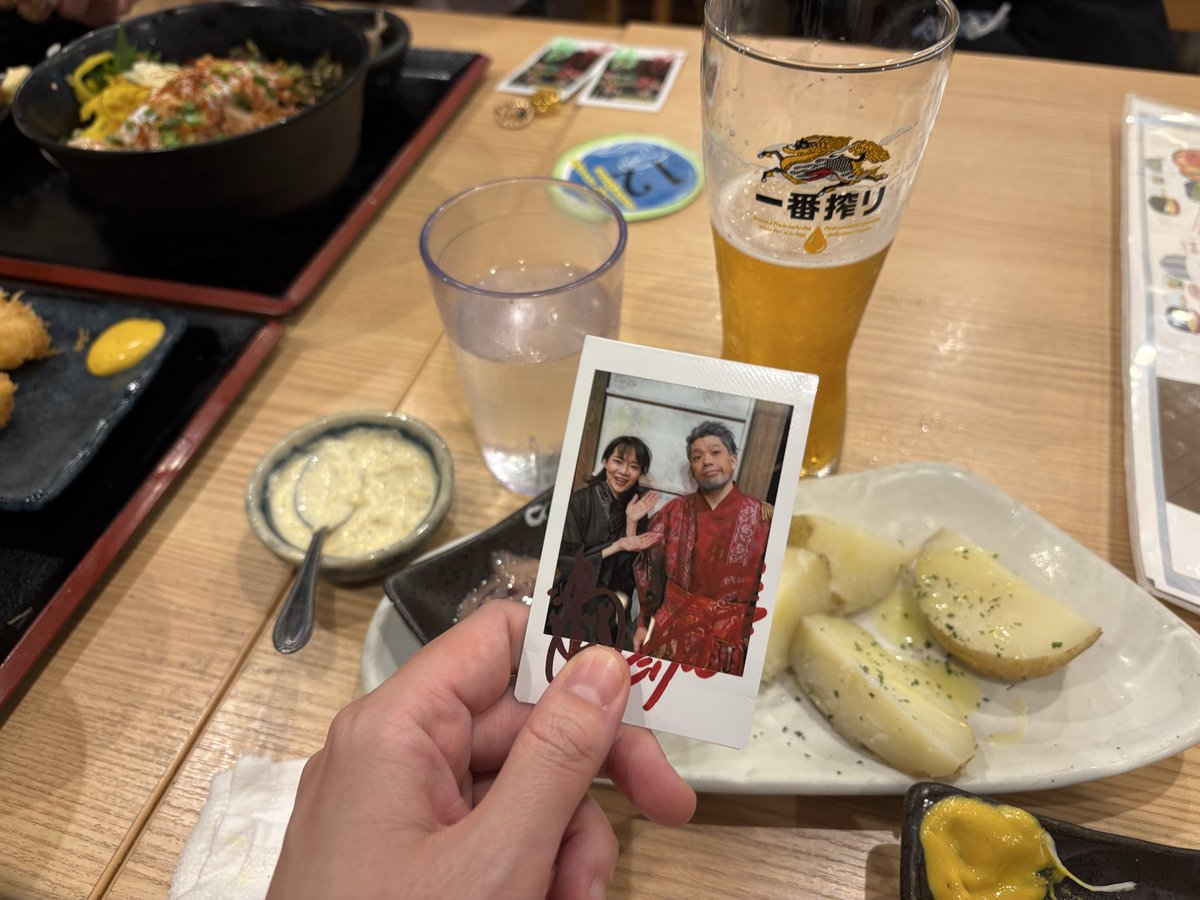 ui_0618's tweet photo. 本日も昼夜参戦！めちゃくちゃ笑った〜！！
衣装や小道具も間近で見ることができて、裏話も色々聞けて本当に楽しかったです！
次の公演は12月か……しばらく寂しくなるな〜
#壱劇屋東京支部向上委員会 https://t.co/6CIaw5jdiN