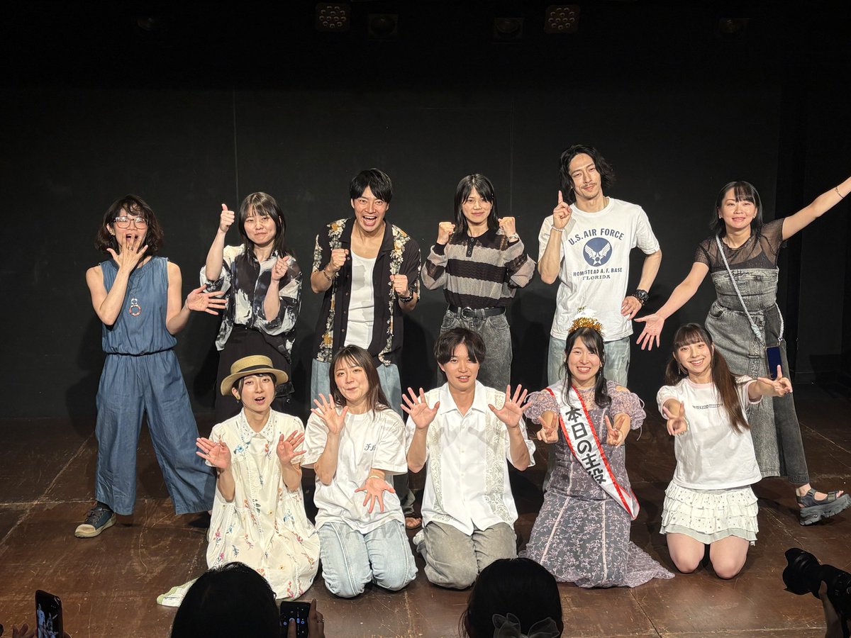 ui_0618's tweet photo. 本日も昼夜参戦！めちゃくちゃ笑った〜！！
衣装や小道具も間近で見ることができて、裏話も色々聞けて本当に楽しかったです！
次の公演は12月か……しばらく寂しくなるな〜
#壱劇屋東京支部向上委員会 https://t.co/6CIaw5jdiN