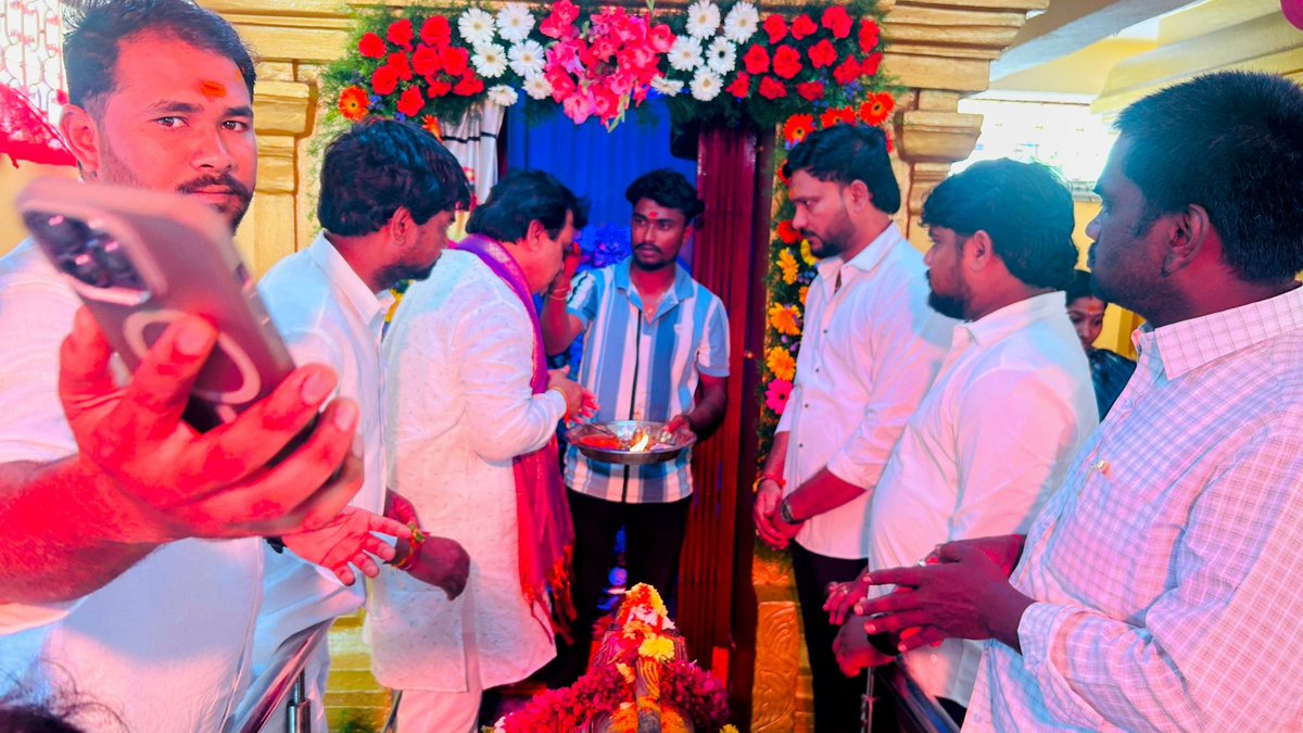RudraAshok2's tweet photo. @kp_vivekanand @RajuShambipur @KTRBRS @TSwithKCR @BRSparty https://t.co/5Ksu7owXPu