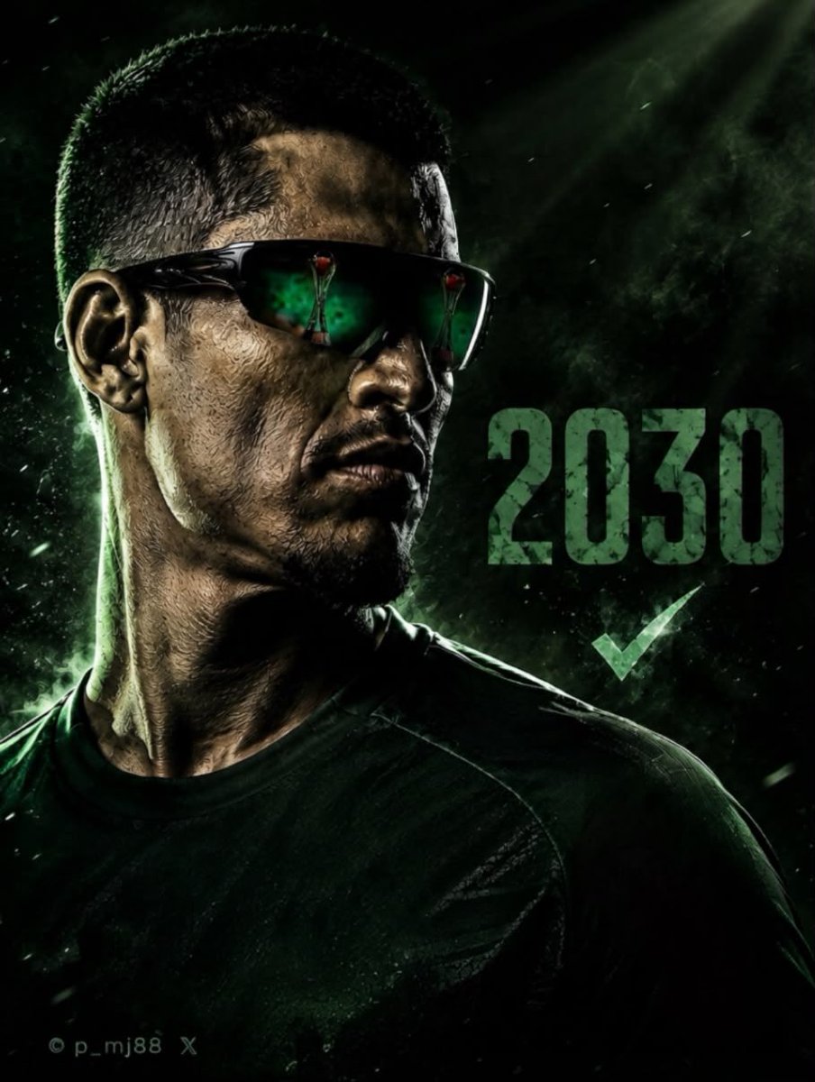 p_mj88's tweet photo. رغم عدد النجوم اكثر إلى أن روجر إيبانيز اختار القمر من بينهم 😁💚.

2030✅ https://t.co/WwuXOytChZ