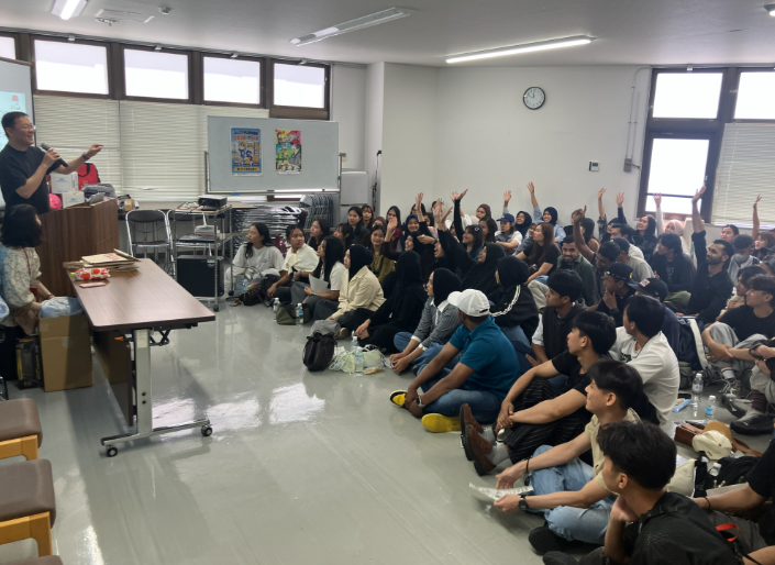 IMJapan_IMDOJ's tweet photo. 【安全衛生大会⛑️松山支局】
四国の実習生が集まり、安全衛生大会を実施しました！
防犯や交通ルールについて、クイズ形式で安全への意識を再確認👀その後はレクリエーションのボウリング大会🎳
熱戦の締めくくりは、みんなで「はいピース！」📸 https://t.co/AhGHSRfhJ2