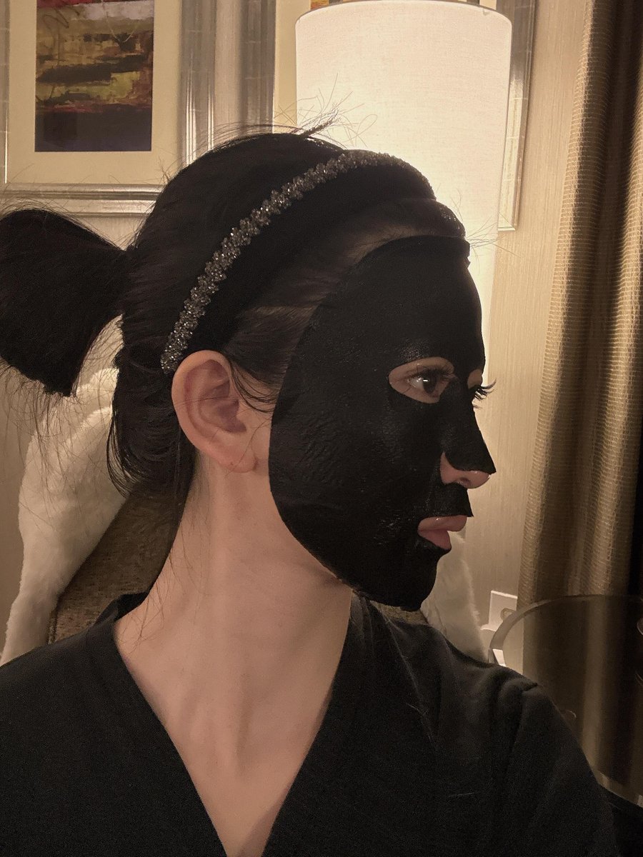 wopenmh's tweet photo. Applied the Fan Beauty sleeping mask last night, and it feels pretty good. https://t.co/Gb4d1LXcgr