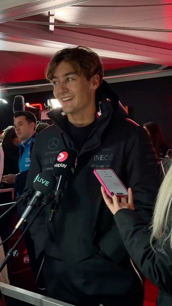 elisee63_'s tweet photo. he has such a nice smile hes so angelic https://t.co/d2G1gwLkFc