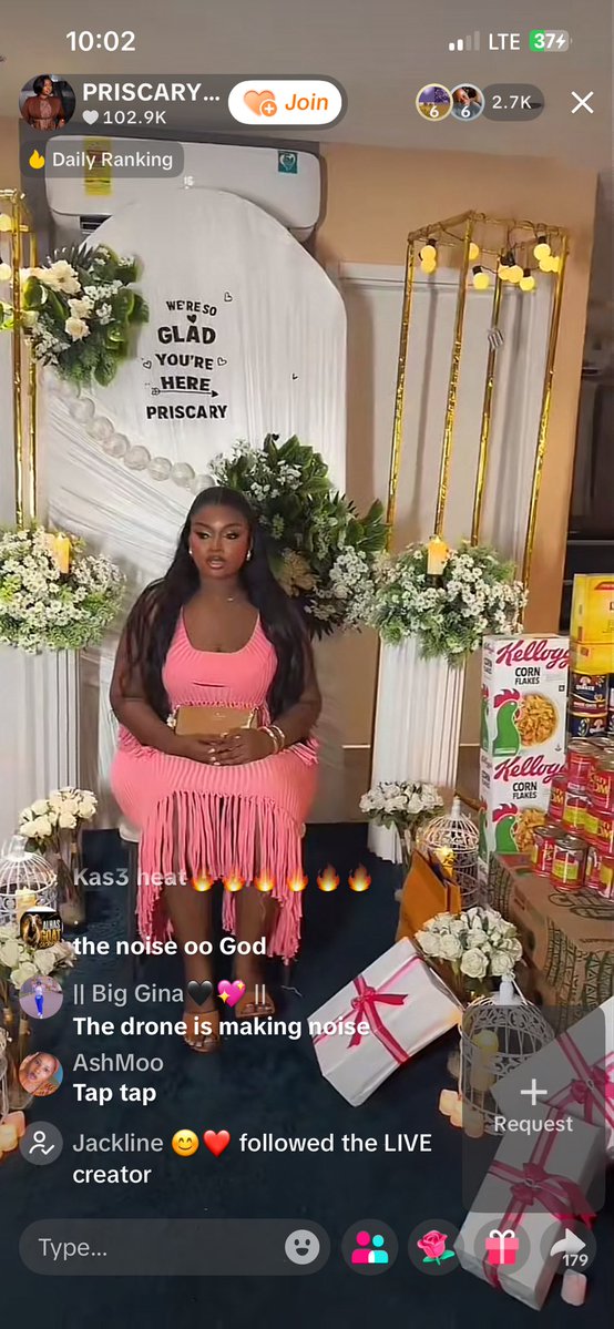 Faridahsultana's tweet photo. Yesterday, I cried with my baby girl as she read the messages from Ride or Die. 😭😭 She truly felt all the love you Scarlets have been showing her. ❤️🥹
Thank you, Scarlets. ❤️👑
THANKS TO RIDE OR DIE
PRISCARY OUR PRIORITY
#PriscaryPrincilla
#ScarletsForLife https://t.co/S4BlDLAzGK