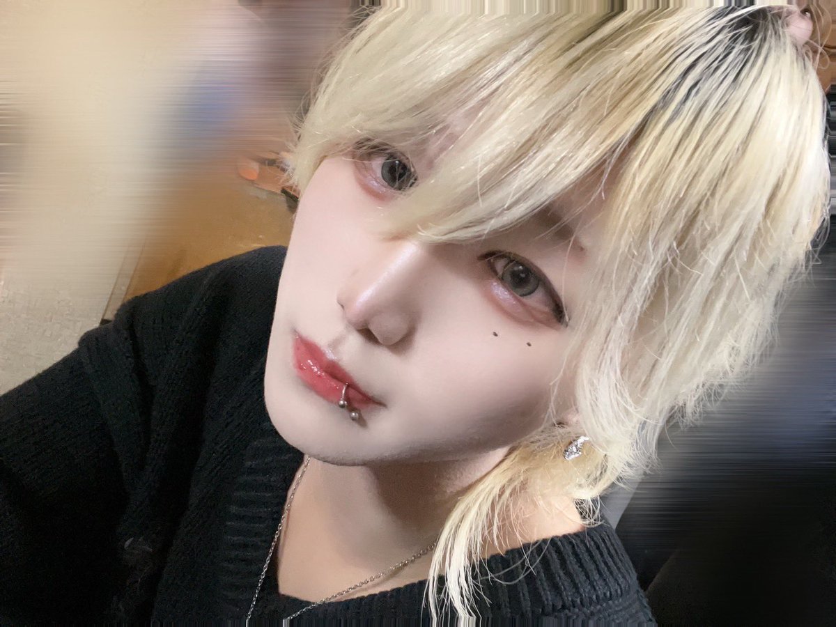 CordReset's tweet photo. 【てんまさんが選ぶ👑 RCベストショット】

毎週日曜日恒例のてんまさん厳選のベストショット‼️📸✨

💜紫煙 @shien_Andi
🖤椿 @tubakistamayura
💚エル @eru_tamayura
❤️赤丸 @akamaru_Andi

果たして一番かっこいいのは誰なのか、この投稿のアンケートから投票お願いします🔥 https://t.co/lKDzsdOiac