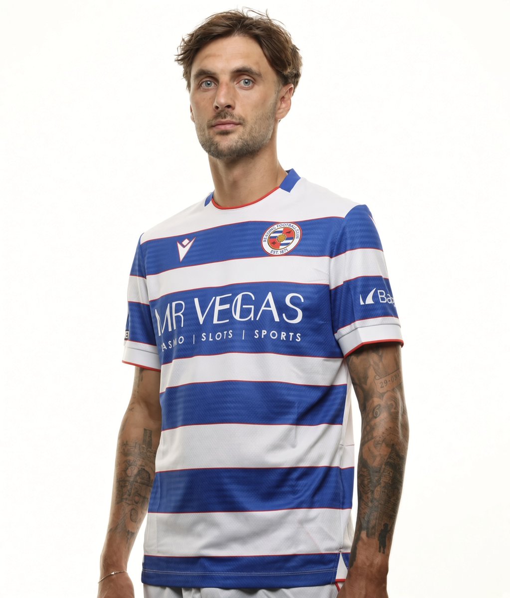 ElmParkRoyals's tweet photo. EPR / DB GIVEAWAY 🚨

With @DBBrewery support we’re giving away a shirt and 12 cans of DING to pne of our followers🍻

To enter, follow EPR &amp; @DBBrewery - RT this tweet and tag your favourite current player in the replies ✅

#readingfc https://t.co/ktuQGYXt72