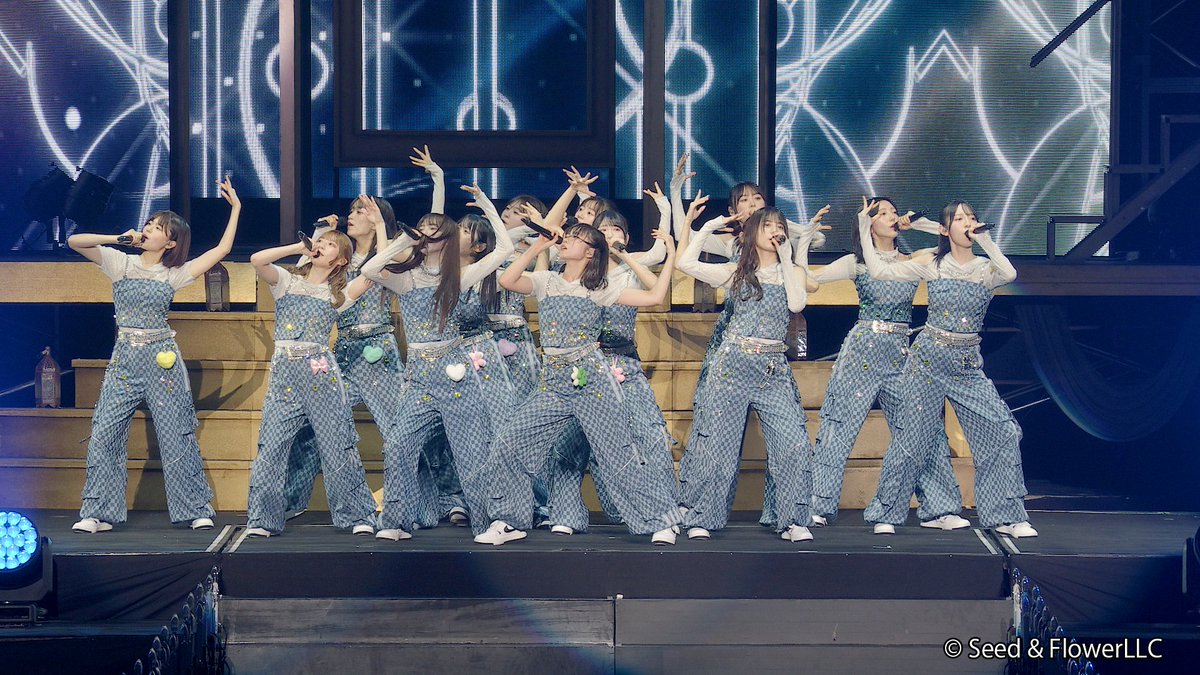 Lemino_official's tweet photo. [📢] #レミノ で独占配信中💫

【#日向坂46 Happy Magical Tour 2024 -兵庫公演-】

幕開けは正源司陽子と藤嶌果歩が箒に乗って登場！

魔法の世界観を象徴する演出に
会場のボルテージは一気に最高潮へ🩵

配信期間は8/14(金) お昼11:59まで⏰

ぜひお楽しみください☀️
📺｜https://t.co/7XDdv9PzQY https://t.co/nDbeLsLamd