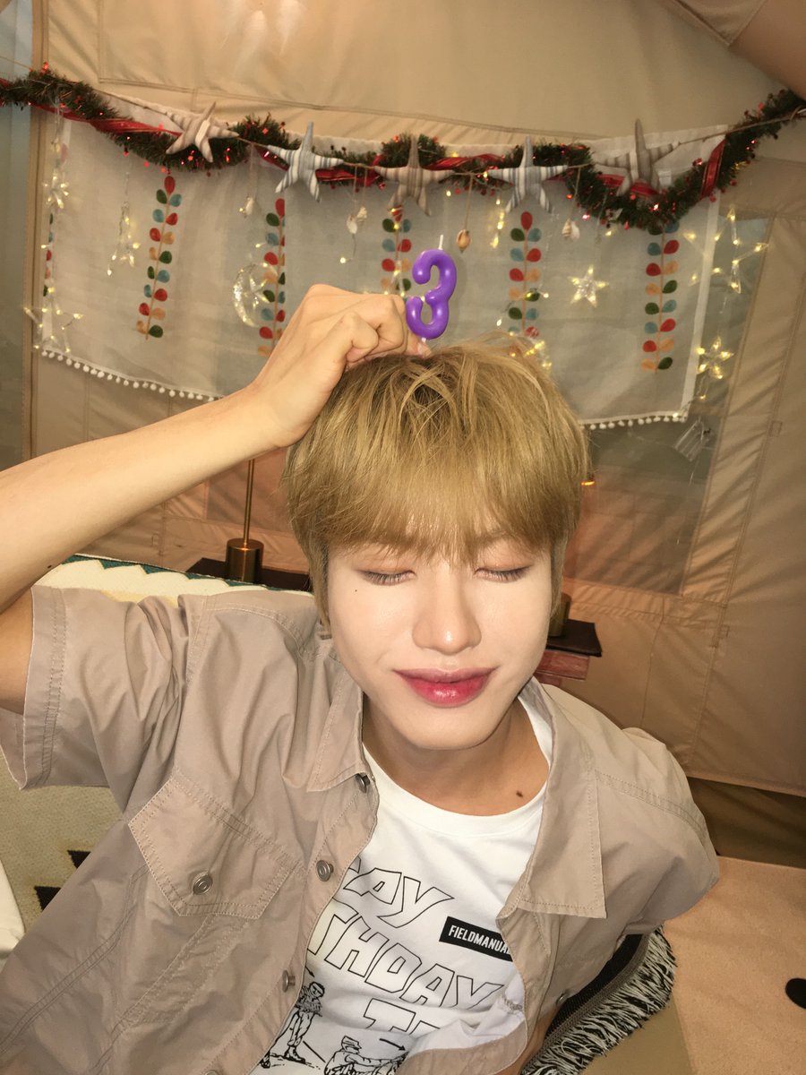 nSSign_official's tweet photo. [ #희원 ] 코스모~ 오늘 라이브 재밌었어?! 이렇게 3년간 열심히 달려올 수 있었던 거 모두 코스모 덕분이야😭 앞으로 더 행복한 일들만 가득할 수 있도록 우리가 열심히 노력할테니까 쭉 같이 행복하자!! 사랑해🤍

#nSSign #엔싸인 #エンサイン #HUIWON
#Happy_nSSign_day
#nSSign_3rd_Anniversary https://t.co/3Y7IYyOxYm
