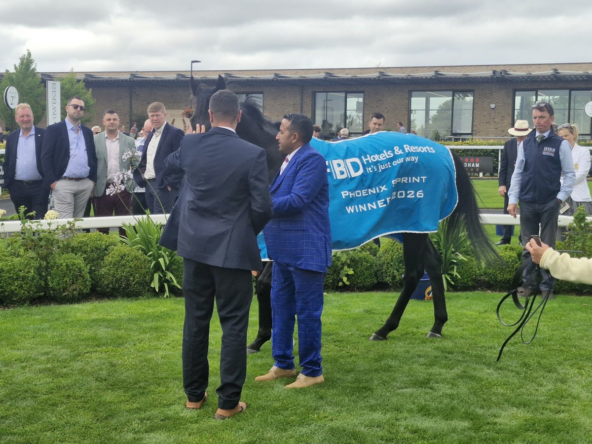 SportsNewsIRE's tweet photo. Big Mojo (5/4f) and @TomMarquand give trainer Michael Appleby victory in the Group 3 @FBDHotels Phoenix Sprint Stakes @curraghrace https://t.co/TOBs0exrZR