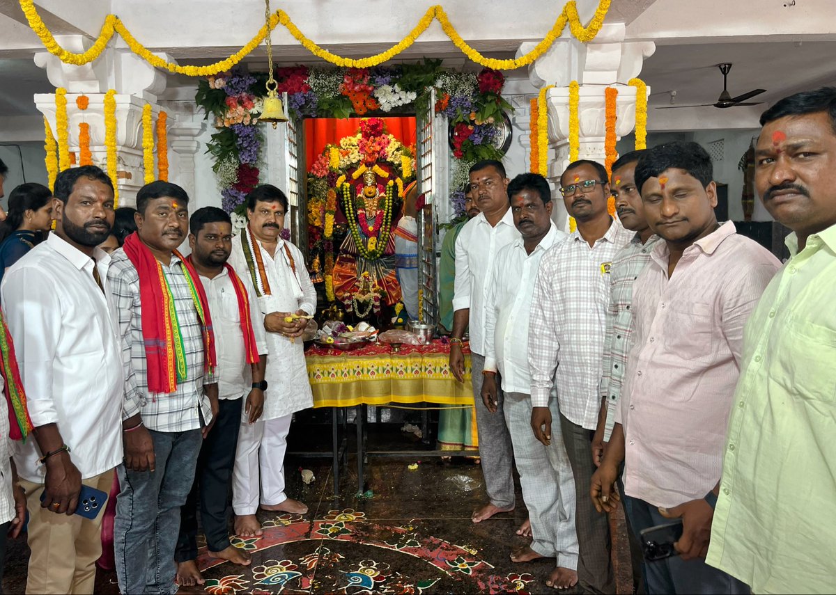 RudraAshok2's tweet photo. @kp_vivekanand @RajuShambipur @KTRBRS @TSwithKCR @BRSparty @BRSHarish https://t.co/rNHiK9gFOF