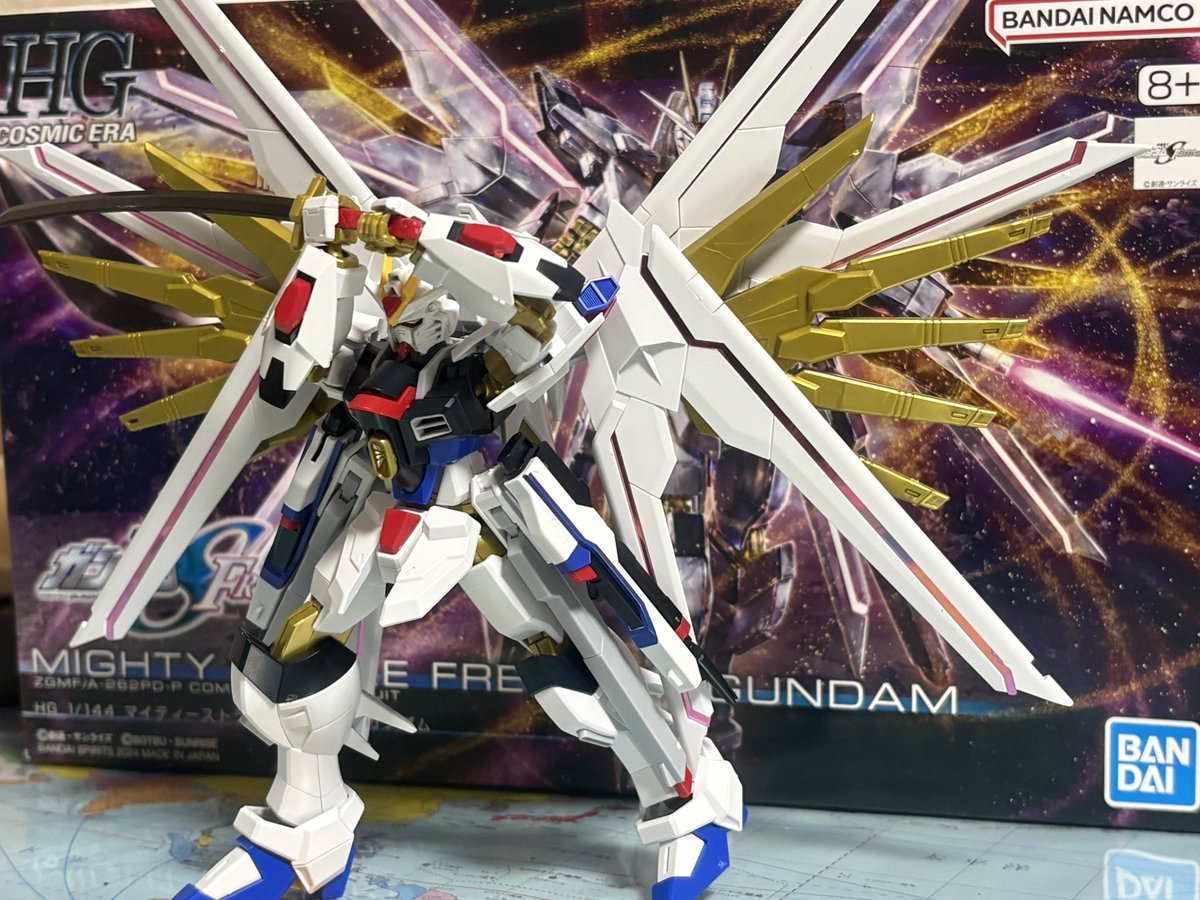 OPBRjanu's tweet photo. ガンプラ出来たァ https://t.co/gsChJcoCT4
