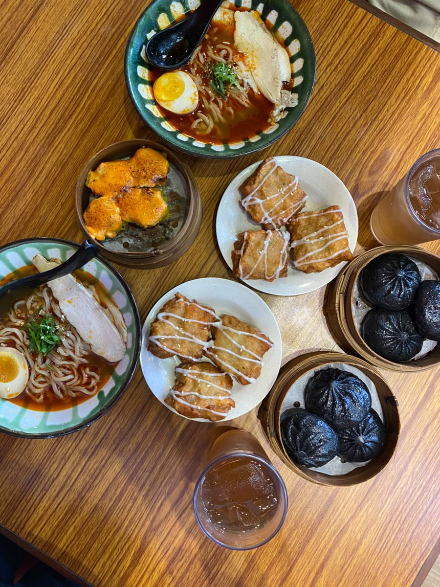 tomwortt's tweet photo. kuliner weekend qtime with @damnboysssss ❤️ https://t.co/xooPj8S0ZP