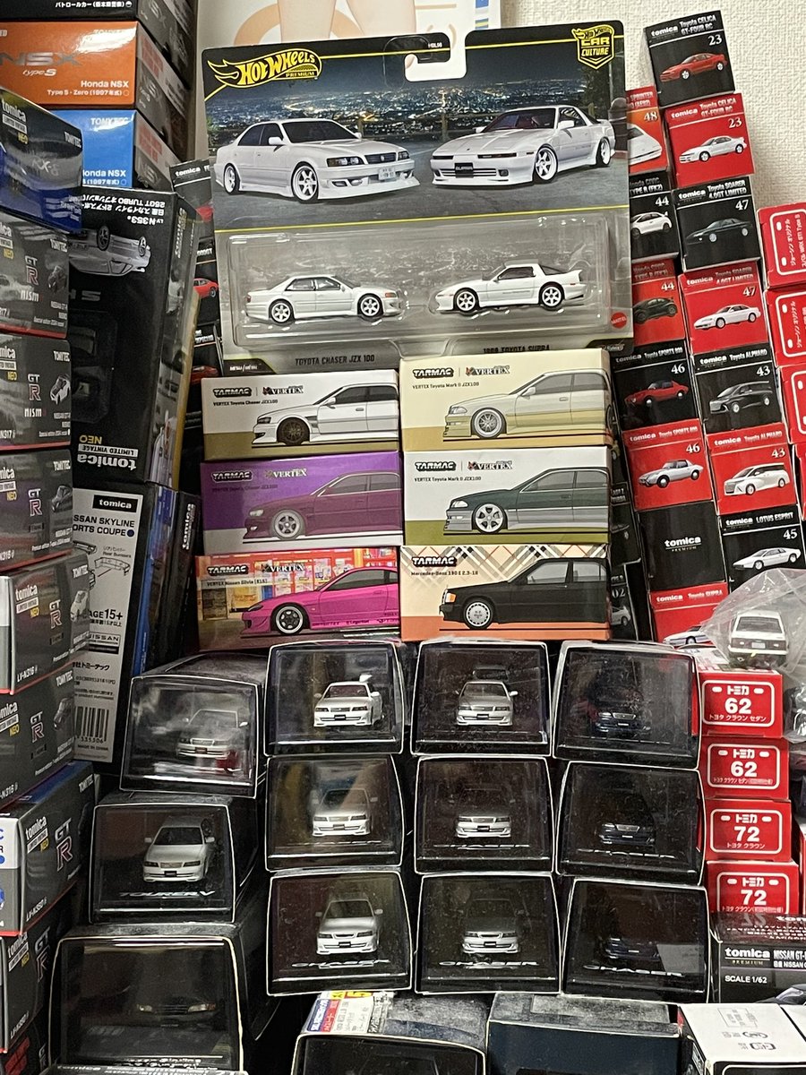 取り敢えず我が部屋のJZX100祭壇の上に上げておきませう 仲間内で話題