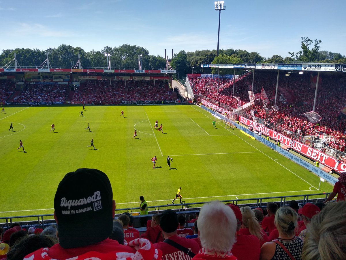 ABGroundhopping's tweet photo. One of my best #groundhopping experiences for a long time at a deafening Stadion der Freundschaft as Energie Cottbus marked their return to the 2. Bundesliga with a 3-1 home win over Hannover, who will be kicking themselves after creating a whole host of first-half chances. https://t.co/q3i7uiKRKc