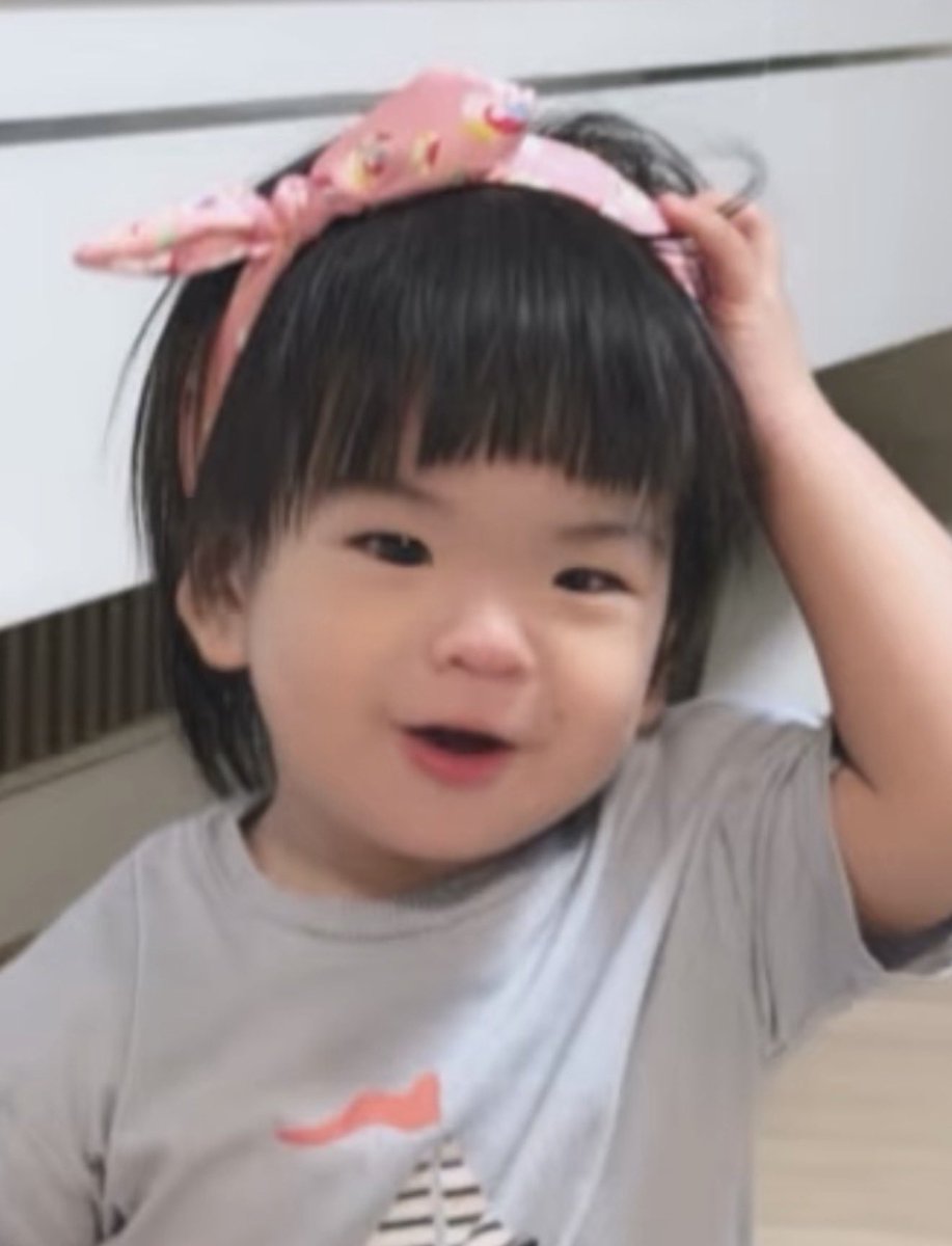 CeeuNani's tweet photo. คนไหนเด้น คนไหนเจ๊มีณ่าคะ? https://t.co/Sdkf57t5Hc