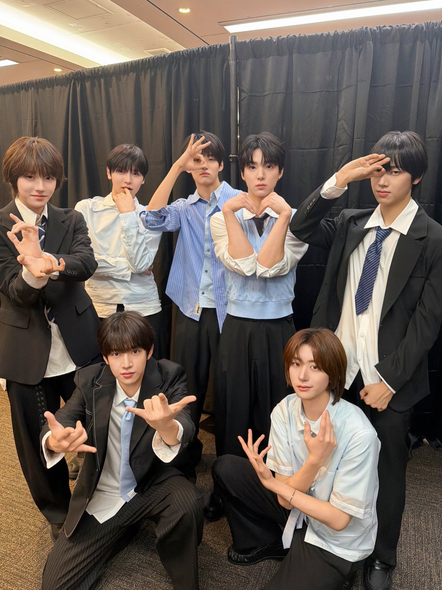 IDID_starship's tweet photo. [📸]
260809 SBS #가요대전SUMMER

#IDID #아이딧
#FLY #IDID_IT
#2026SBS가요대전SUMMER https://t.co/GasrUhnofI