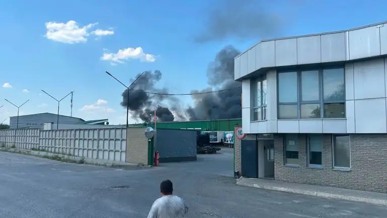 lubinetzs's tweet photo. ❗️Russia struck a WHO humanitarian warehouse in Dnipro storing essential medicines intended for hospitals and frontline areas. This attack directly threatens access to vital medical assistance for civilians. The international community must not remain silent. Russia must be held fully accountable for such attacks.