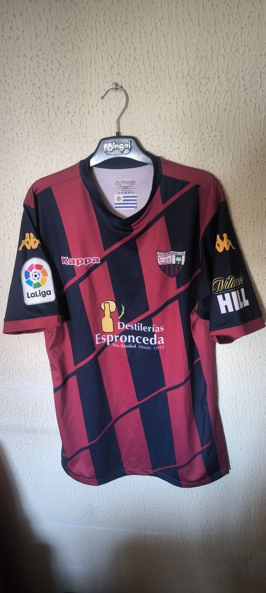 CamiExtremadura's tweet photo. Extremadura UD (@EXT_UD ) 
2019-2020 local 
8 - Gio Zarfino (@giozarfino ) https://t.co/JmjHRWtgGi