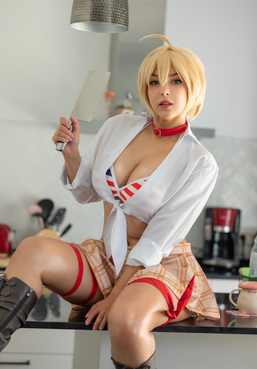 shermie_cos's tweet photo. Do you guys like to cook? I love cooking! And I especially love baking. Ironically though I don’t have much experience with steaks or barbecue. Sorry Nikumi. 😔 https://t.co/I92R9OtwTk