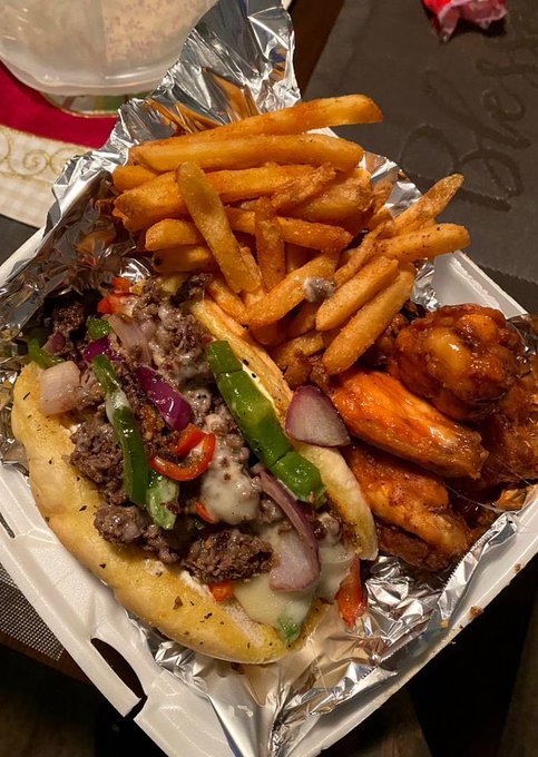 FoodPleaser's tweet photo. 💰 Paid $11 cash for this. Fair or overpriced? https://t.co/ySSzf30phB