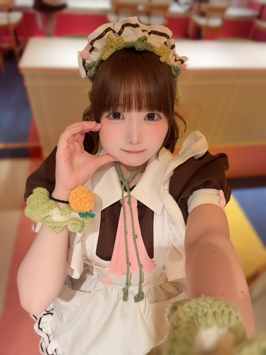 maid_yotuba's tweet photo. 2、3枚目はひなこさんがとってくれてた( ˶ˆ⤙ˆ˵ ) https://t.co/yxm8ewYEL3