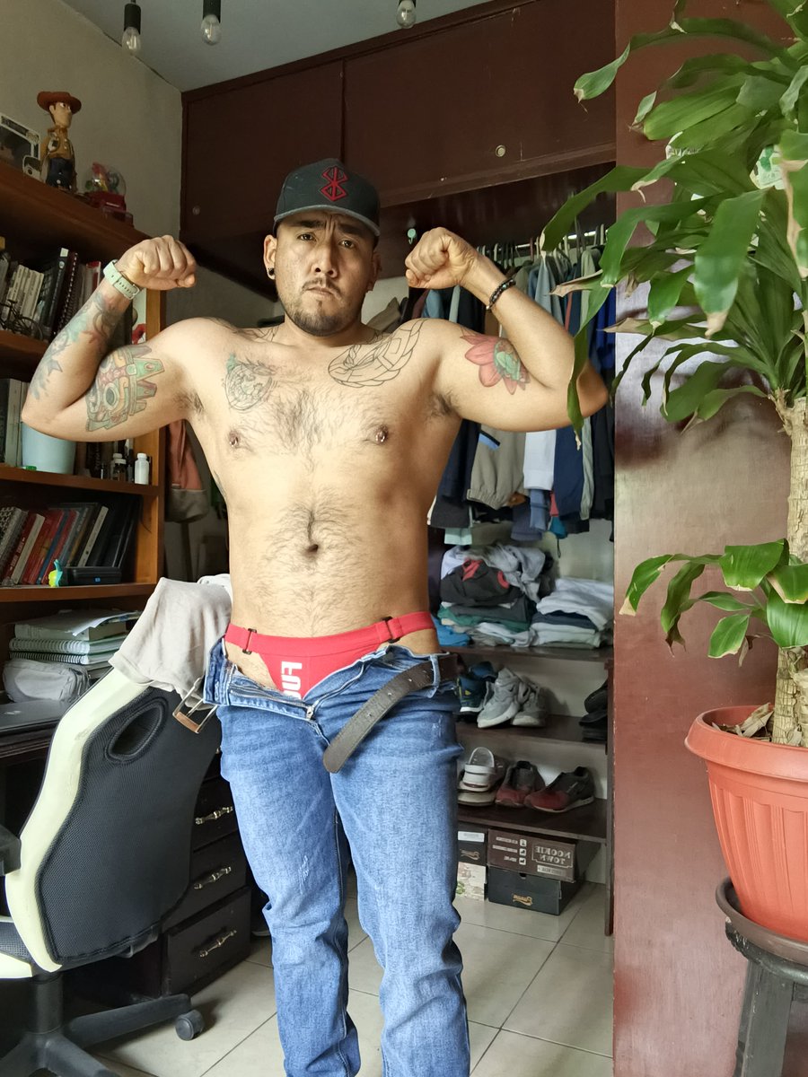 JosmanBM's tweet photo. Amonos a chambear 💪🏾😏
#chacalmexicano
#gymgya
#musclebear https://t.co/wsjlwxmvae