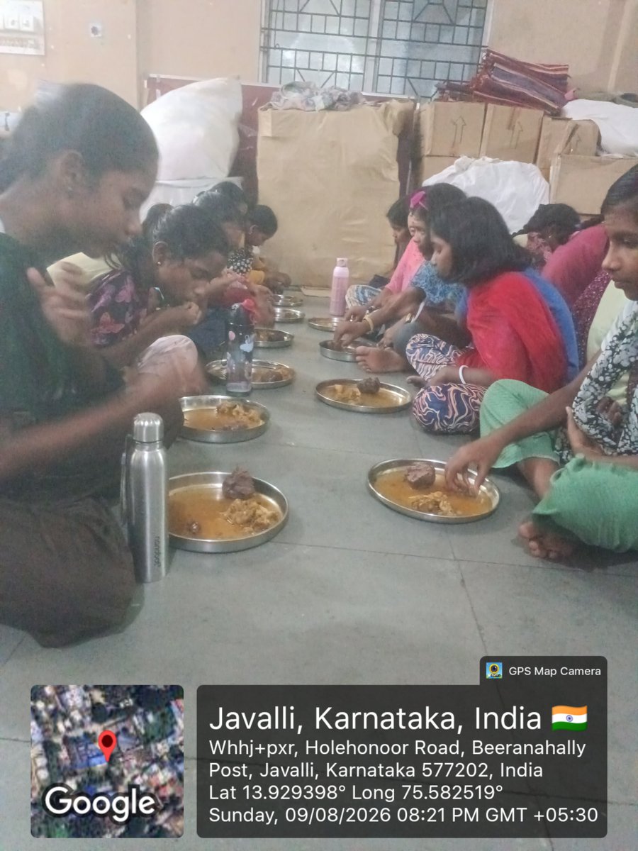 DbrarsKasaba's tweet photo. Dinner photos #SocialAudit_SWDMeals
#SocialWelfare_Karnataka https://t.co/ULtqsOTae3