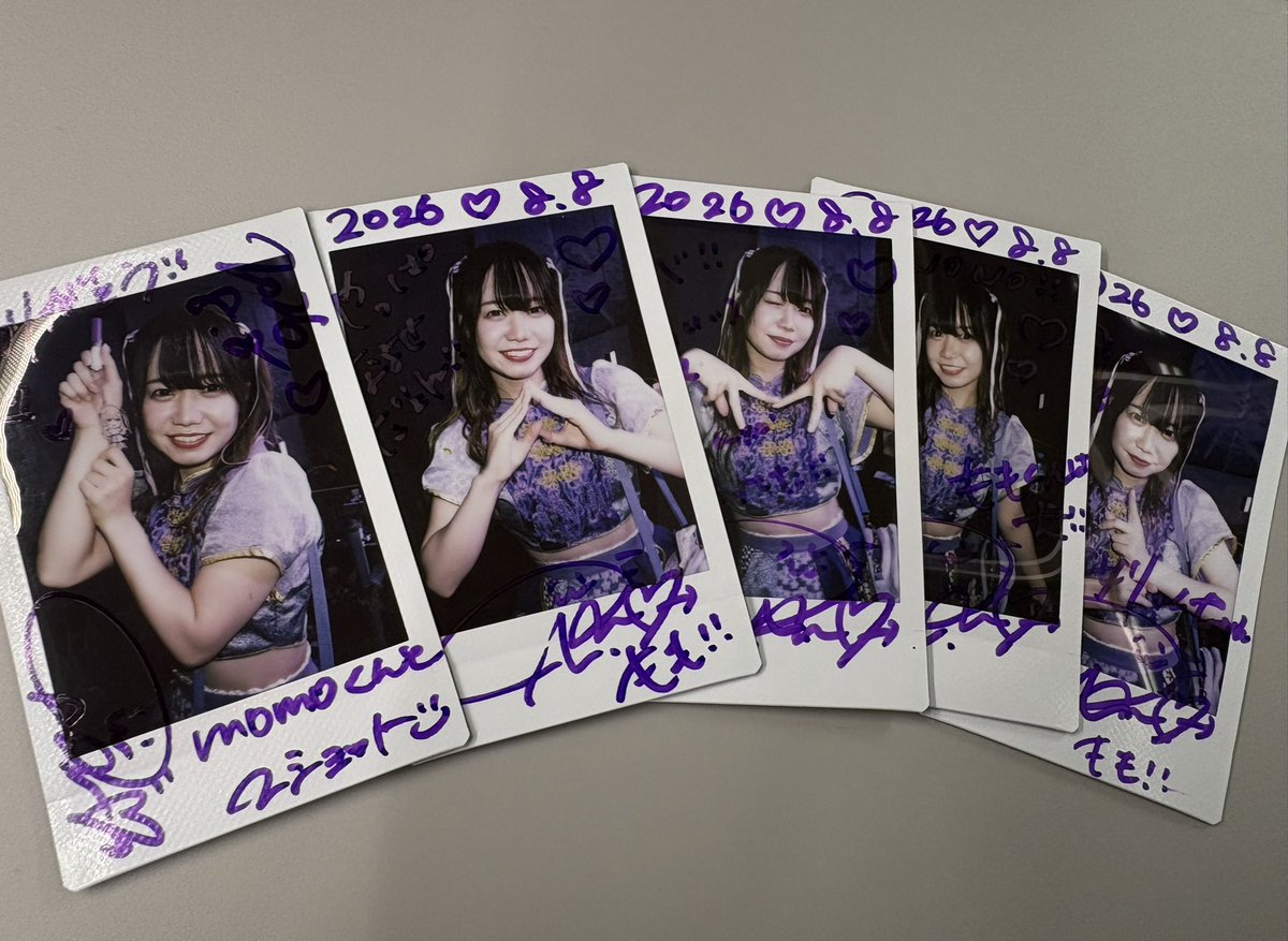 momo_ten's tweet photo. らんうぃずを知るきっかけになった魅惑のパープルさん。
〜4年前の初回のチェキを添えて〜 https://t.co/JZij75pqT3