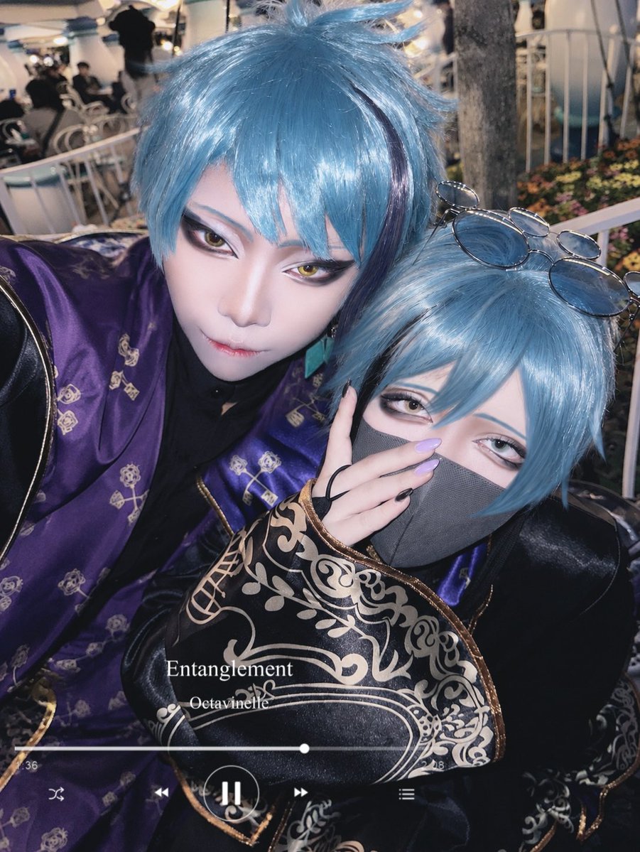 d_hukf's tweet photo. かのぴとDハロ気分先取り🦈🐬 https://t.co/nEaimsHFNM