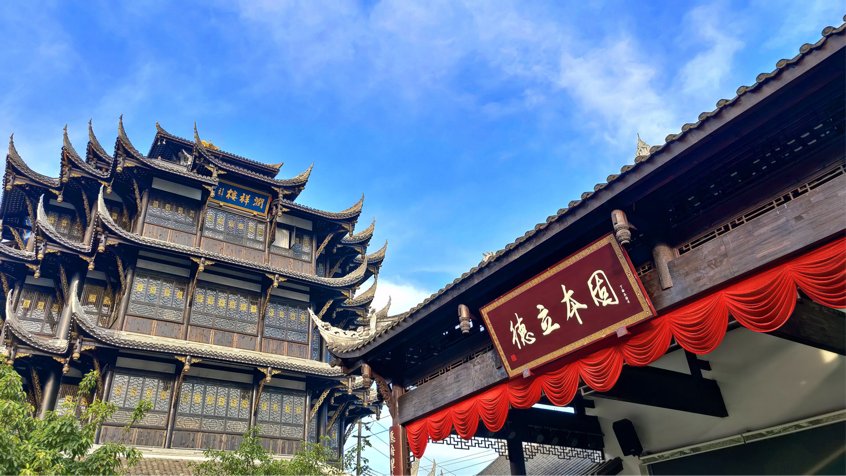 laochen61229322's tweet photo. @AngelicaOung @DetroitShowtyme 我住的社区更传统些 https://t.co/jzreXWGxLk