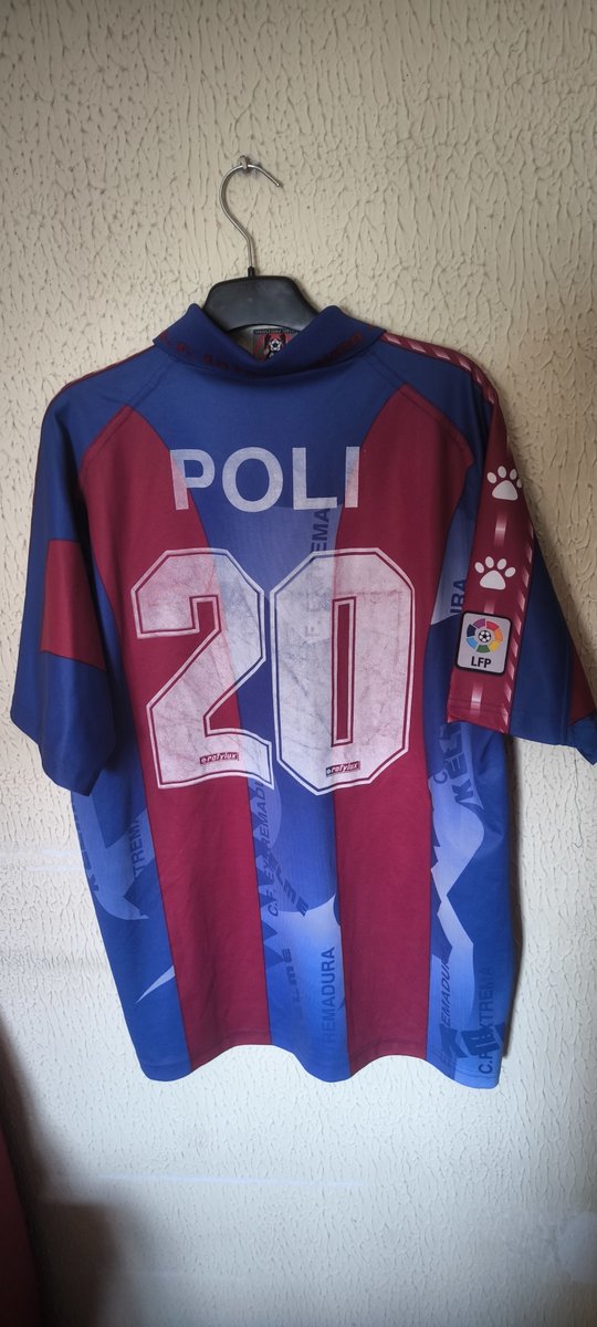 CamiExtremadura's tweet photo. CF Extremadura
1997-1998 local
20 - Hipolito Fernandez " Poli " https://t.co/UpftvjDcIc