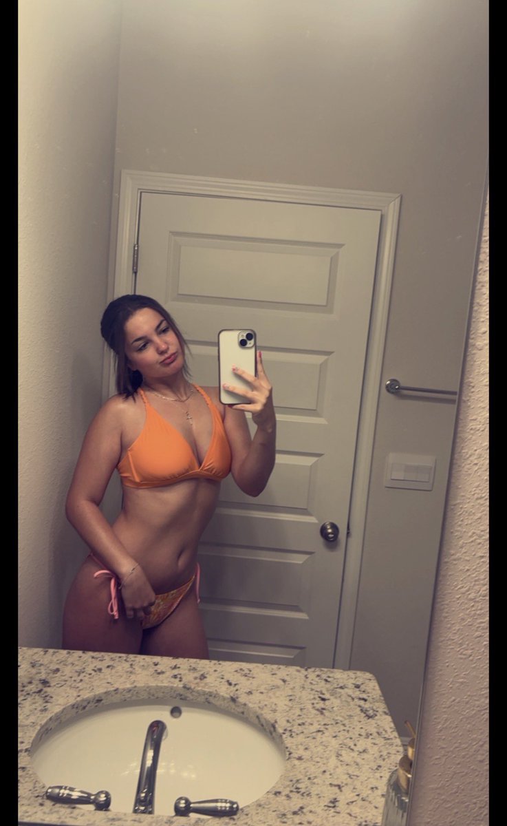 Sampigsss's tweet photo. Cuck wants Kassie 19 to be exposed and made into a web slut. Save and share her

Dm submissions to be exposed https://t.co/u1MggPFgUO
