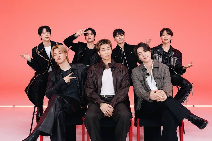 chartradar_'s tweet photo. The New York Times has crowned BTS as the biggest artist in the world. https://t.co/n73P849DSO