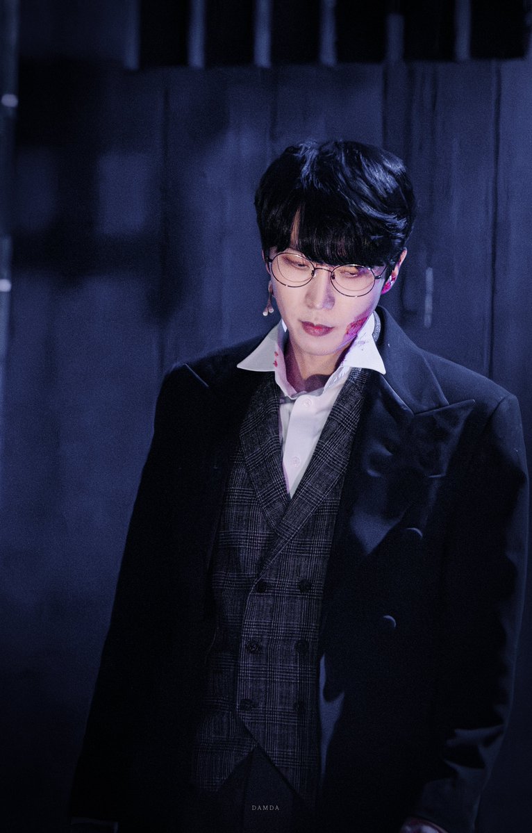 damda_U's tweet photo. 2026.6.30(화)
브라더스 까라마조프 스페셜 커튼콜데이
M19. 우린 까라마조프 

이반 #김재범 

"모르는 삶이라서 사랑을 할 수밖에 없잖아." https://t.co/v46TyApNGA