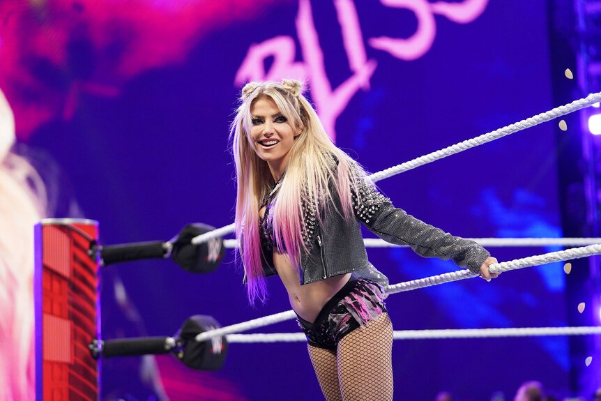 arjunrane10's tweet photo. Happiest Birthday 🎂 Goddess 
5x @WWE Women's Champion 🏆 
2x Tag Team Champion 🤝 
2018 Elimination Chamber ⛓️ Winner 🙌 
2018 Ms Money In The Bank 💰 
@AlexaBliss_WWE ❤️✨ https://t.co/mMzYxDNpdP