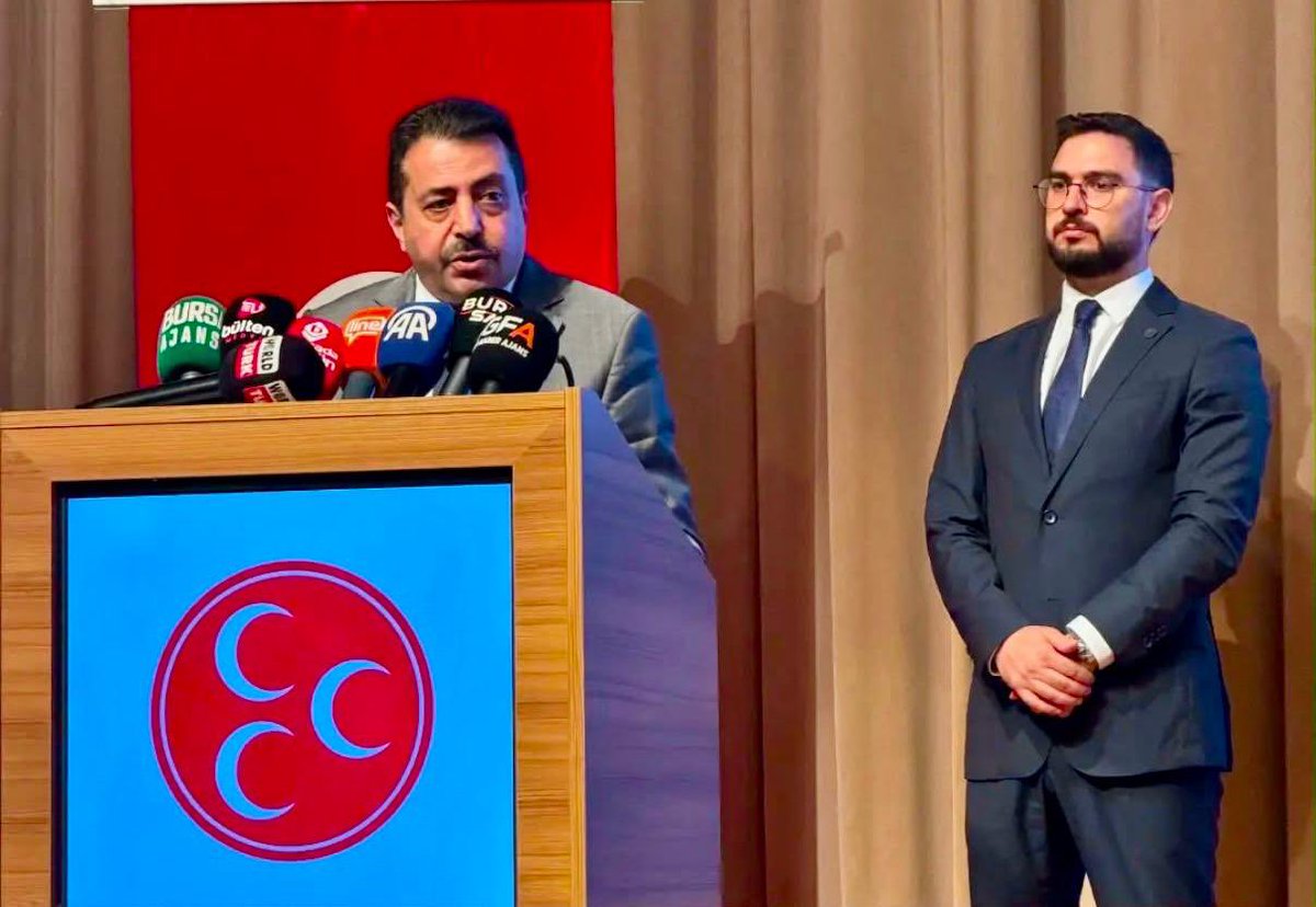 fevzizirhlioglu's tweet photo. 📍Osmangazi

Kardeşlik Kalbimizde , Gelecek Aklımızda🇹🇷

Genel Sekreterimiz Sn.İsmet Büyükataman ‘ ın divan başkanlığında , 15.Olağan Osmangazi  İlçe Kongremizi birlik ve kardeşlik ruhu içerisinde ,coşkulu bir katılımla gerçekleştirdik.
Kongremizin hayırlı olmasını diliyor, İlçe Başkanlığı’na seçilen Serdar Burulday ve ilçe yönetimini tebrik ediyorum. Görevi devreden Kerim Gürsel Çelebi başkanımıza ve yönetimine katkılarından dolayı teşekkür ediyoruz.🇹🇷🇹🇷