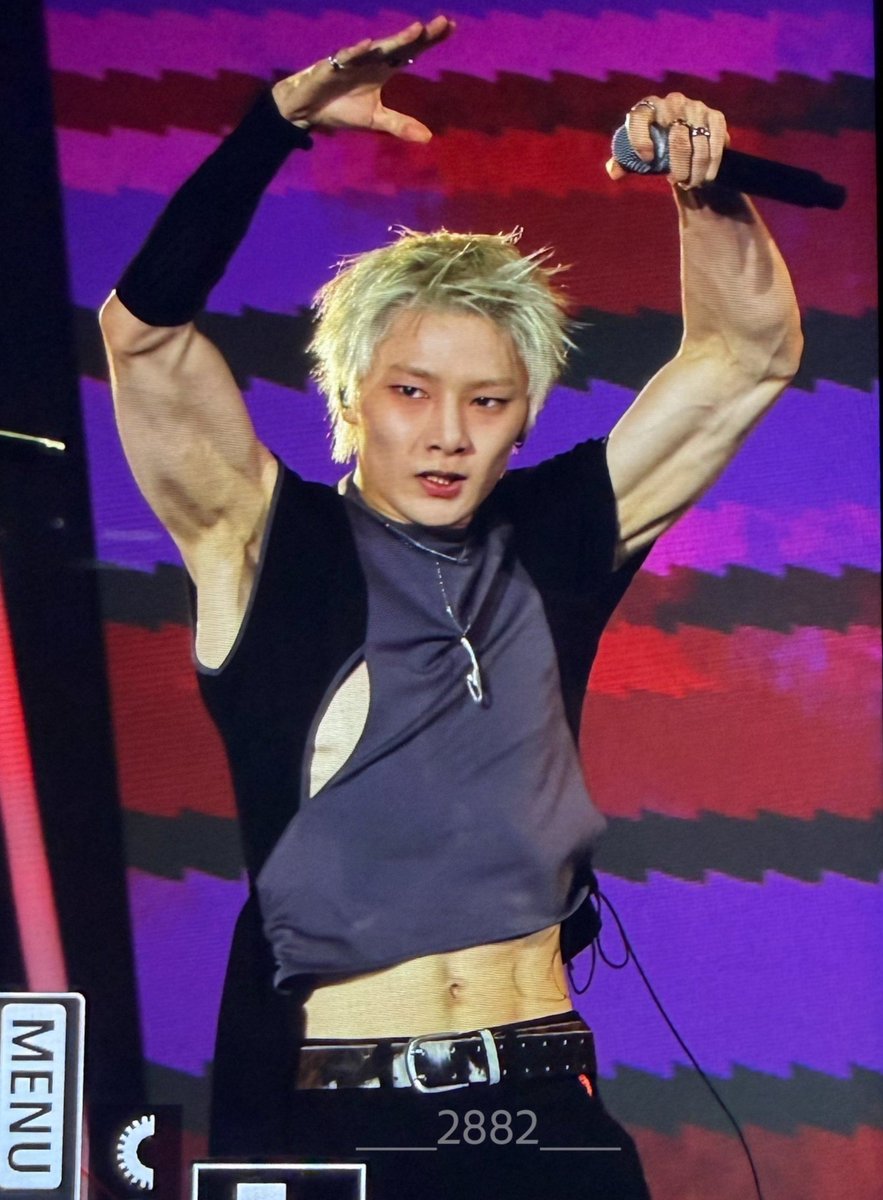 top_ayen's tweet photo. OH MY GAWD https://t.co/gZYCY0YQxs