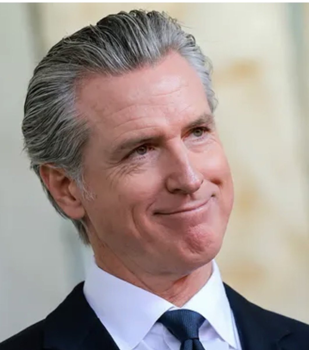 spyfierce's tweet photo. This guy is the biggest threat to America since Bin Laden. The fox in the sheep’s skin. This is the face of pure evil! The DEVIL HIMSELF. Reincarnated! It’s actually true! https://t.co/YsT3jkcCYM