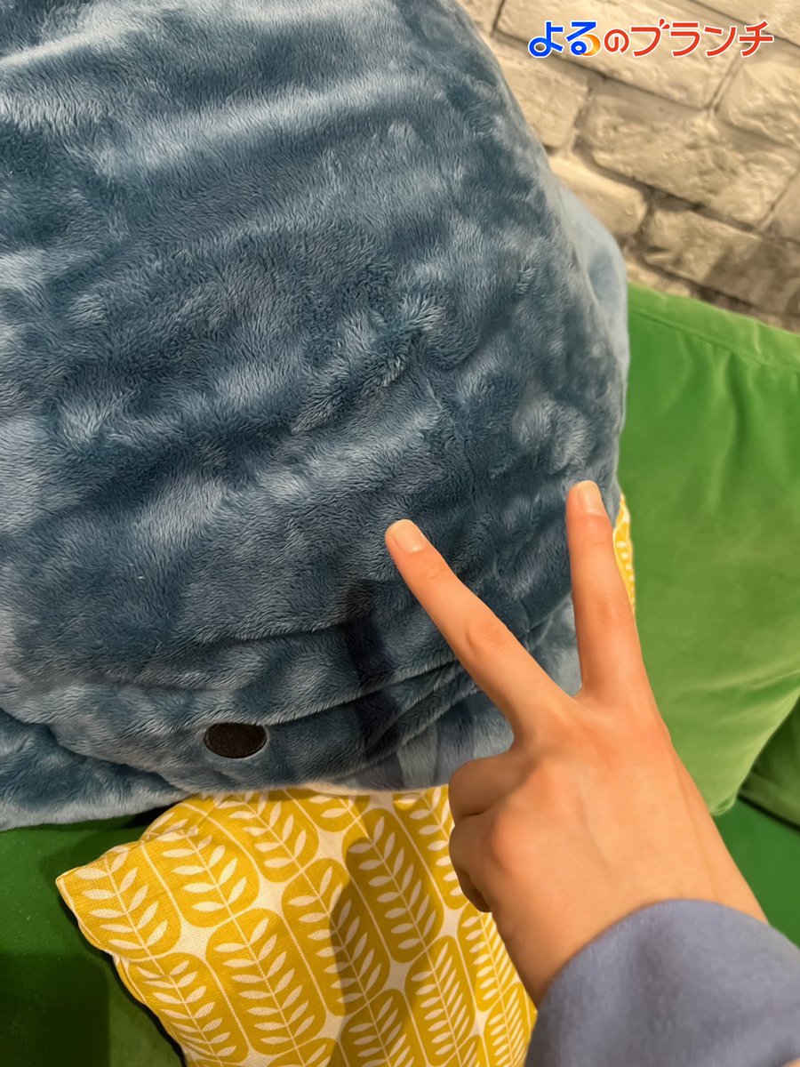 night_brunch's tweet photo. ╭━━━━━━━╮
     🌟EBiDAN🌟
╰━ｖ━━━━━╯

スタジオセットの気になる場所で撮影！
#よるのブランチ
#ICEx からは登場するメンバーは、、、
果たして誰でしょうか👀

放送日は情報解禁までお楽しみに🍀
@EBiDAN_official @ICEx_official https://t.co/vX7FbSWVaI