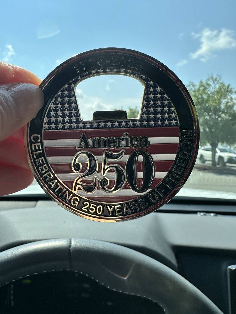 CiaranWilcox's tweet photo. Scored a sweet new challenge coin thanks to a donation to @CigarsFWarriors at the Drew Estate Barnsmoker https://t.co/hOJJhTwyuC